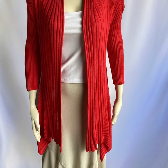 Robin Barre Poppy Red Long-Sleeved Cardigan - Picture 3 of 3